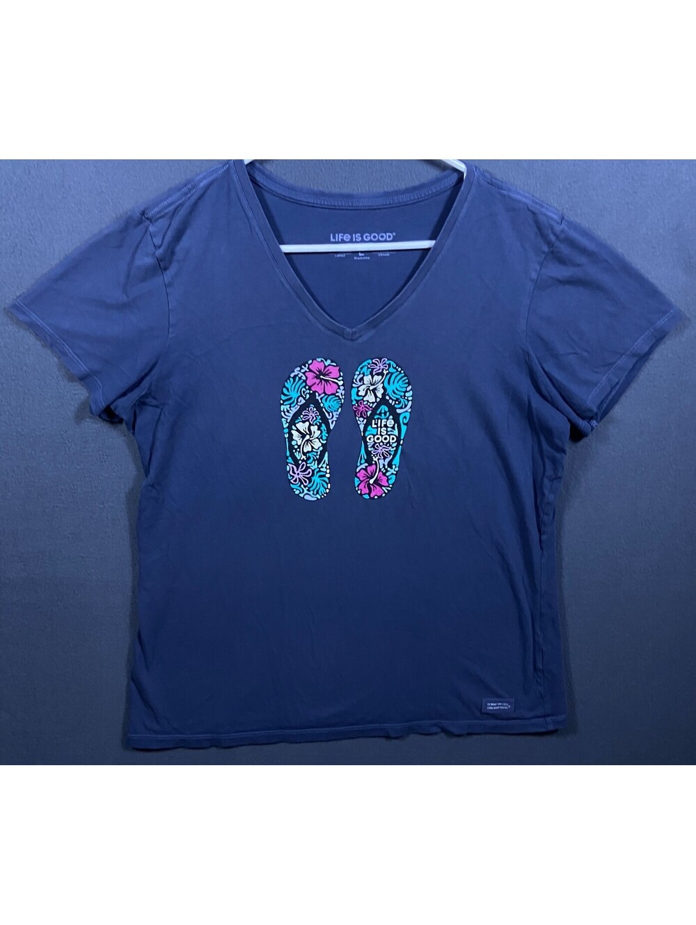 Life is Good Navy Blue V-Neck Short Sleeve Floral Flip Flop Graphic Women L EUC